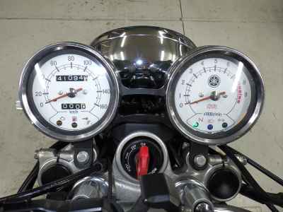 Yamaha SR400 2012