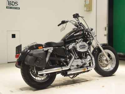 Harley-Davidson Sportster Custom XL1200C 2013