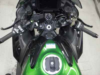 Kawasaki Ninja H2 SX 2022