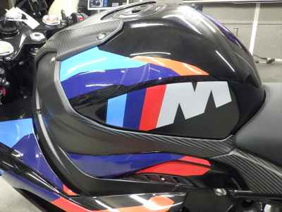 BMW M1000RR 2025