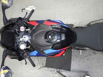 BMW M1000RR 2025