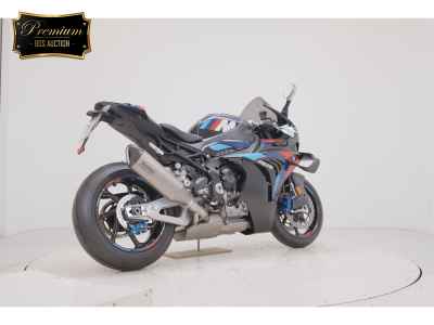 BMW M1000RR 2025