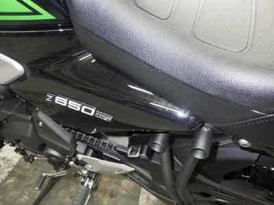 Kawasaki Z650RS 2025