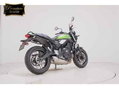 Kawasaki Z650RS 2025