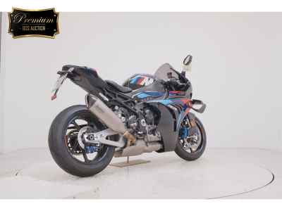 BMW M1000RR 2025
