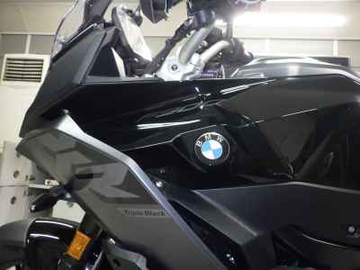 BMW F900R 2025