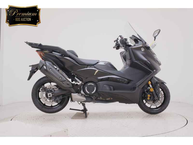 Yamaha TMAX 560 2023
