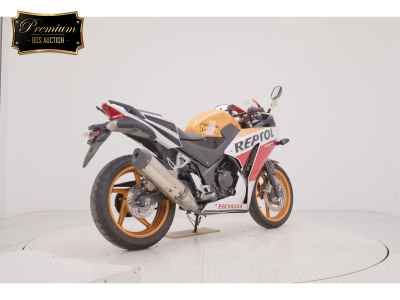 Honda CBR250R 2015