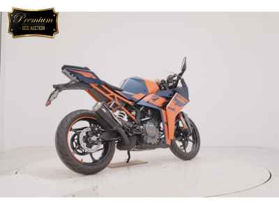 KTM RC 390 2025