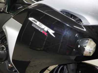 Honda CBR250R 2011
