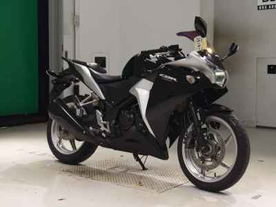 Honda CBR250R 2011