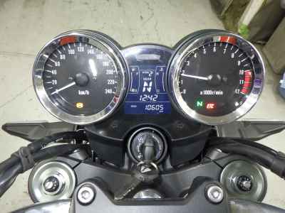 Kawasaki Z900RS 2025