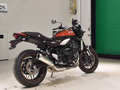 Kawasaki Z900RS 2025
