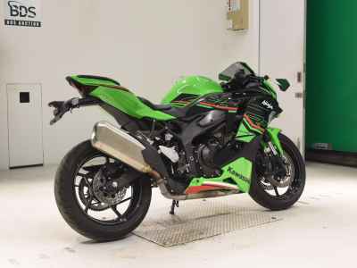 Kawasaki Ninja ZX-4RR 2025