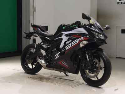 Kawasaki Ninja ZX-25R 2022
