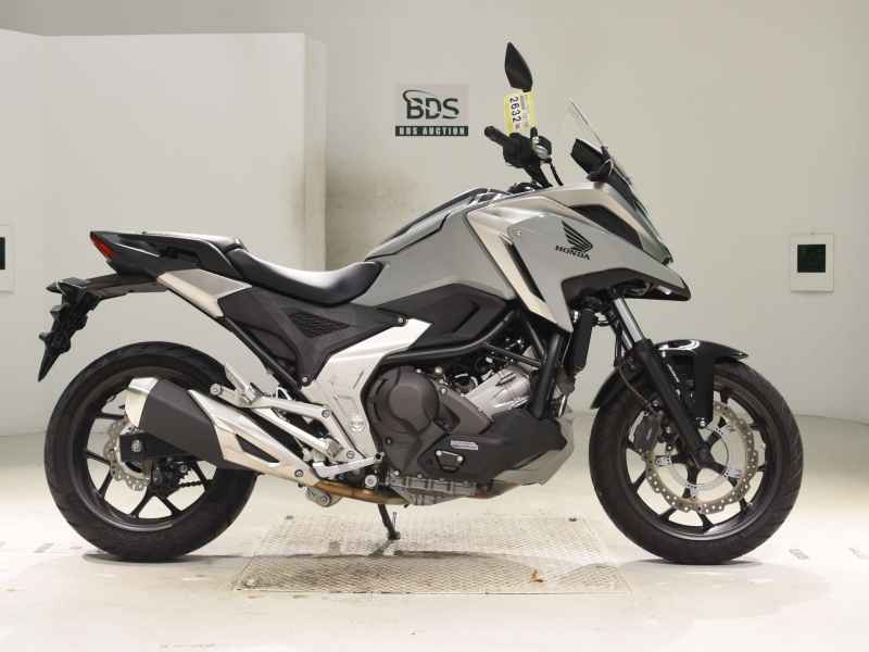 Honda NC750X DCT 2023