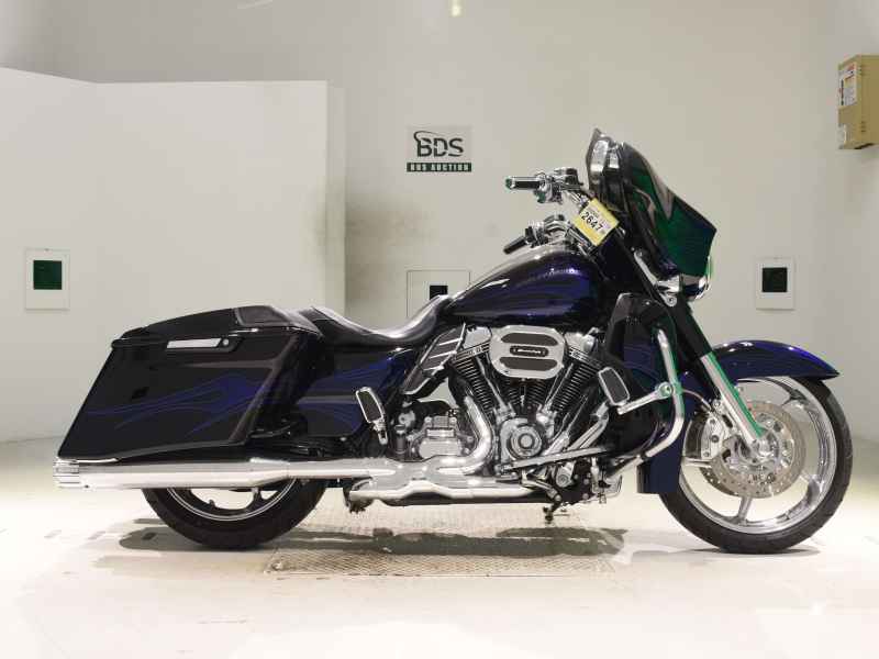 Harley-Davidson Street Glide FLHXSE1800 2015