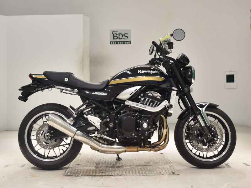 Kawasaki Z900RS 2023