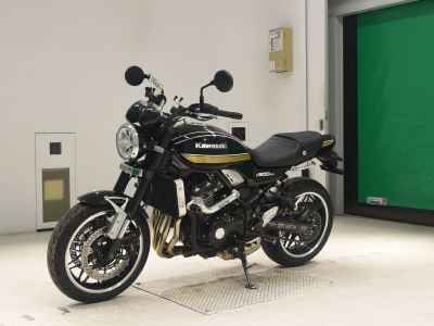 Kawasaki Z900RS 2023