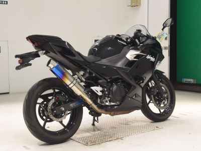 Kawasaki Ninja 400 2021