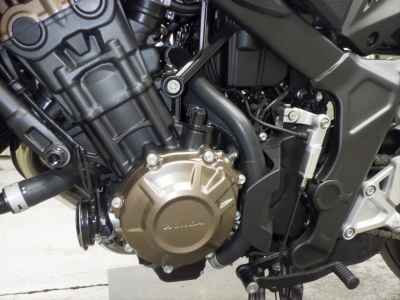 Honda CB650R E-Clutch 2024