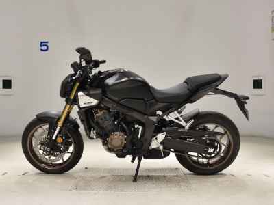 Honda CB650R E-Clutch 2024