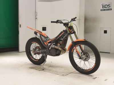 Suzuki CORPA300C-F 2022