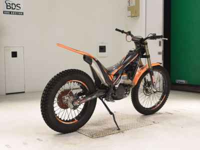 Suzuki CORPA300C-F 2022