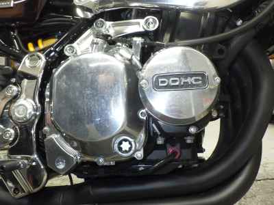 Kawasaki Z900RS 2024