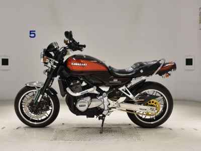 Kawasaki Z900RS 2024