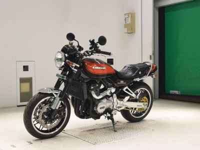 Kawasaki Z900RS 2024