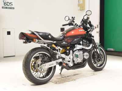 Kawasaki Z900RS 2024
