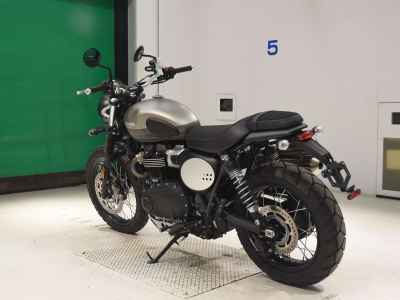 Triumph Street Scrambler 2021
