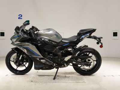 Kawasaki Ninja ZX-25R SE 2024