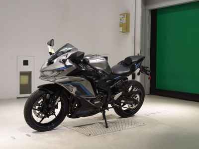 Kawasaki Ninja ZX-25R SE 2024