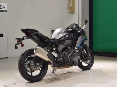 Kawasaki Ninja ZX-25R SE 2024