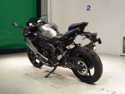 Kawasaki Ninja ZX-25R SE 2024