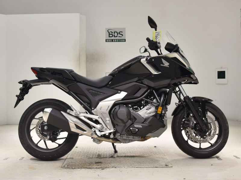 Honda NC750X DCT 2025