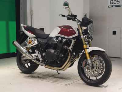 Honda CB1300SF 2025
