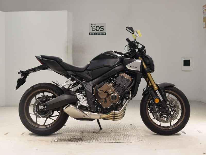 Honda CB650R E-Clutch 2025