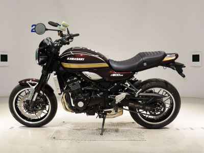 Kawasaki Z900RS 2025