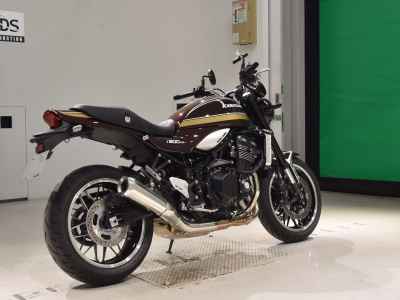 Kawasaki Z900RS 2025
