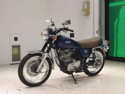 Yamaha SR400 2021