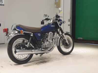 Yamaha SR400 2021