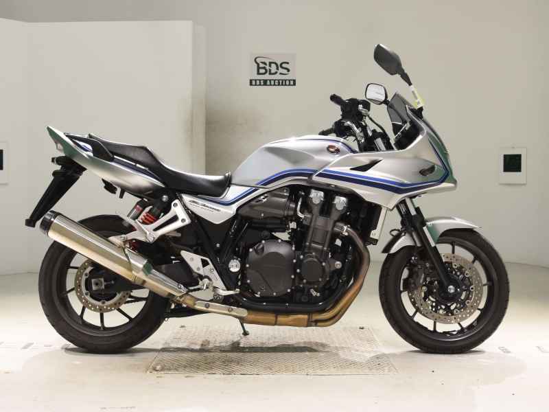 Honda CB1300 Super Boldor 2023