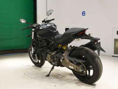 Ducati Monster 821 2015