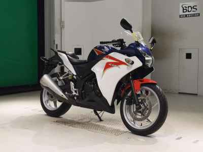 Honda CBR250R 2011