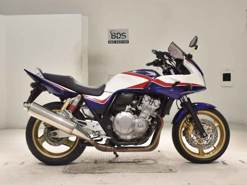 Honda CB400 Super Boldor 2009
