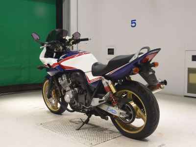 Honda CB400 Super Boldor 2009
