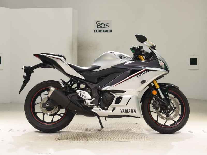 Yamaha YZF-R25 2020